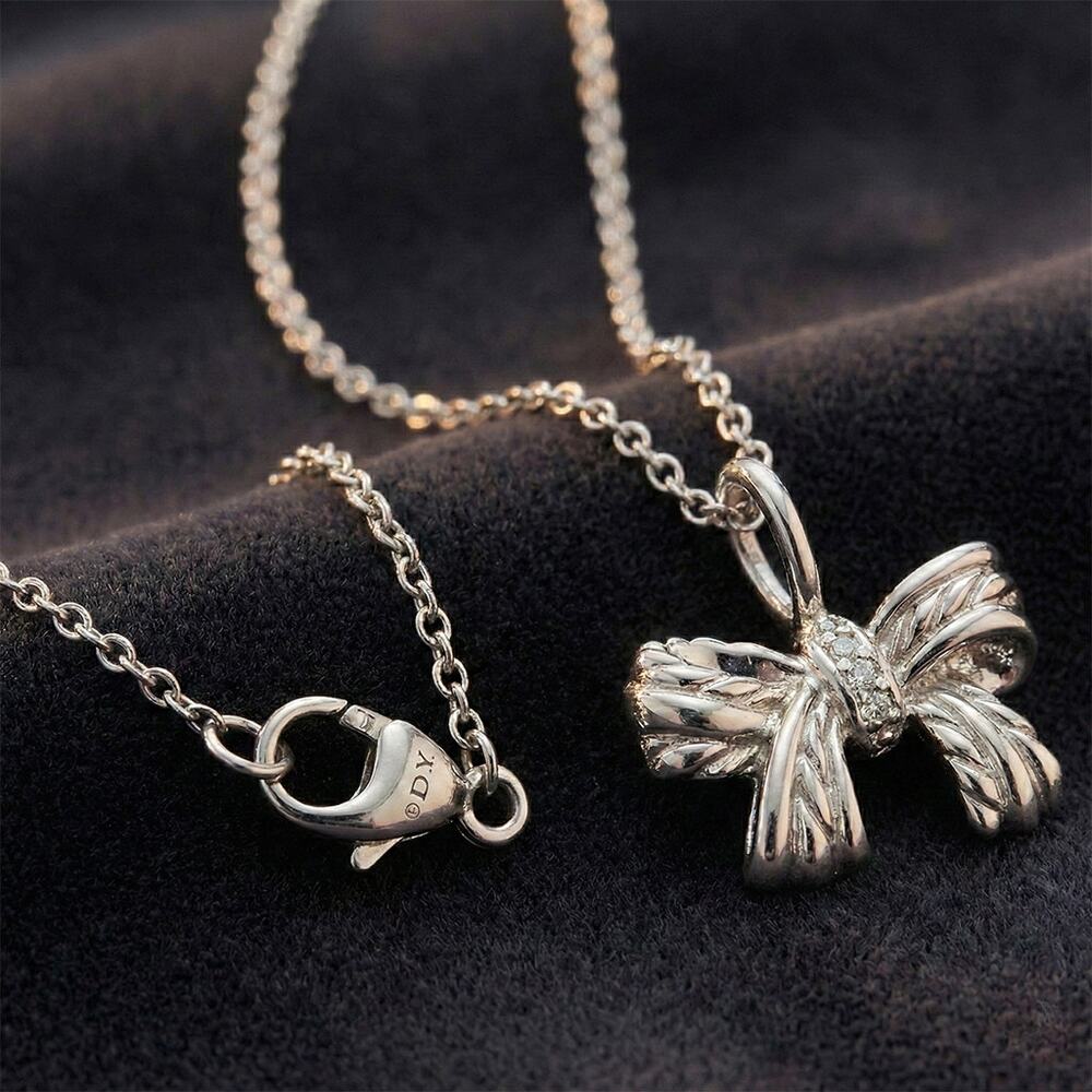 David Yurman Diamond 18K White Gold Bow Pendant Necklace w Tags 18in
